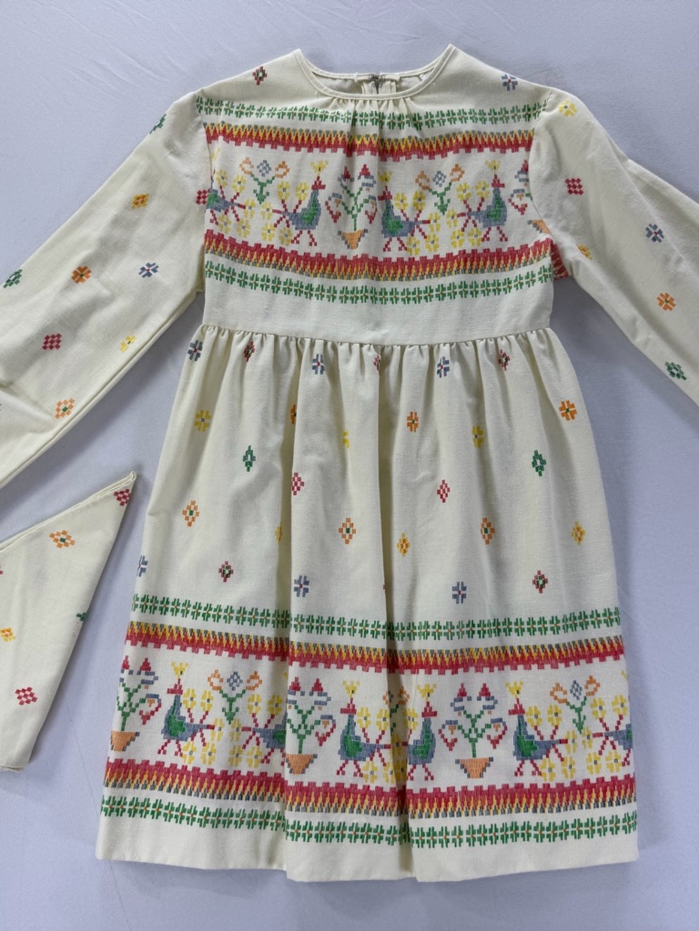 Vintage Cinderella Girls Folk Embroidered Dress Bonnet Size 10